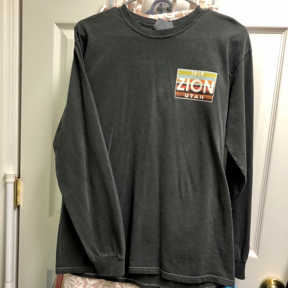 Gildan Tops - Women’s Zion National Park Shirt